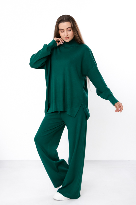 Костюм жіночий